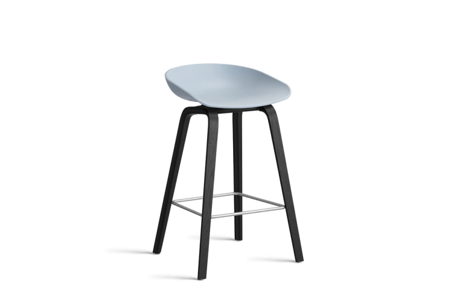 AA001-D123-AA51_AAS 32 H65 slate blue 2.0 shell_black wb laquered oak base_stainless steel footrest.jpg