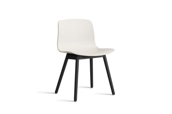 AA121-D156-AA51_AAC 12 melange cream 2.0 shell_black wb lacquered oak base.jpg