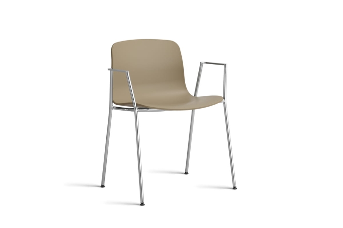 AA171-D129-AA51_AAC 18 clay 2.0 shell_chromed steel base.jpg
