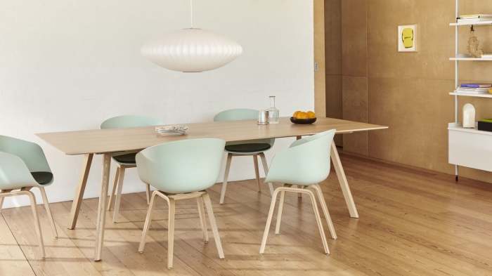 AAC 22 dusty mint 2.0 shell wb lacquer oak frame_CPH 30 L250xW120 wb lacquer oak top wb lacquer oak base.jpg