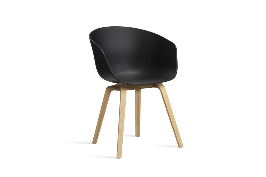 AA207-D168-AA51_AAC 22 black 2.0 shell_wb lacquered oak base.jpg