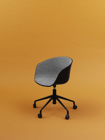 AAC 52 front uph Hallingdal 166 black 2.0 shell black base 01.jpg