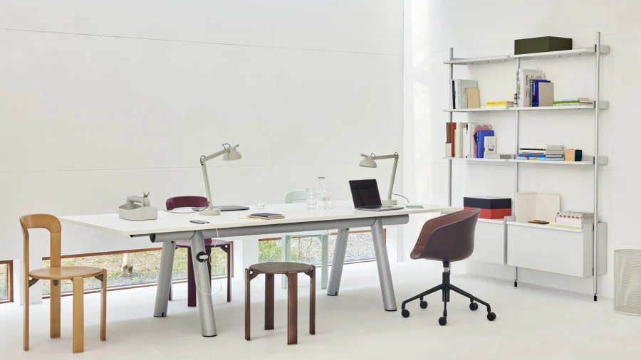 Boa Table white laminate metallic grey powder coated frame_Pier System 122 PS white powder coated steel clear anodised alu profiles.jpg