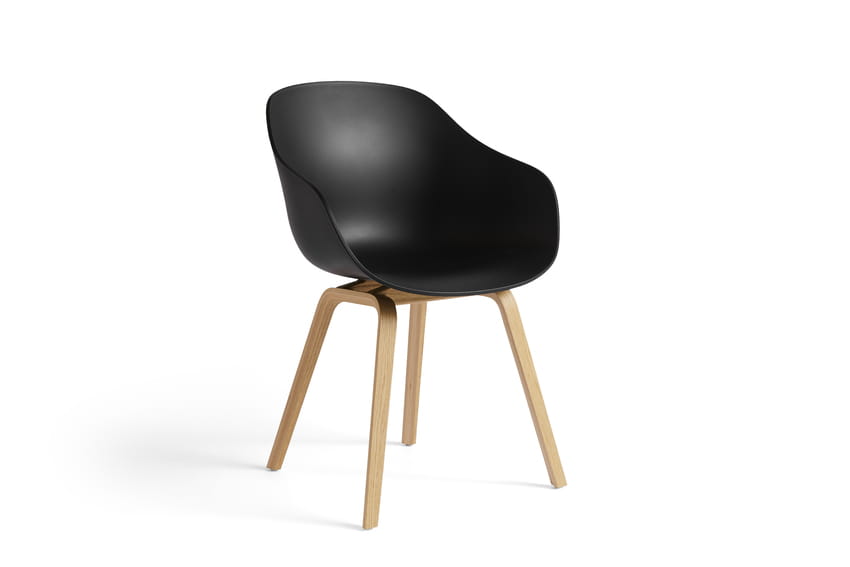 AC106-D168-AA51_AAC222 black 2.0 shell_wb lacquer oak base.jpg