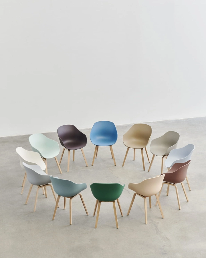 About A Chair 222 family 08.jpg