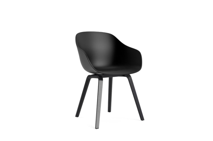 AC110-D168-AA51_AAC 222 black 2.0 shell_black wb lacquer oak base.jpg