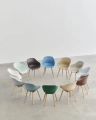 About A Chair 222 family 08.jpg