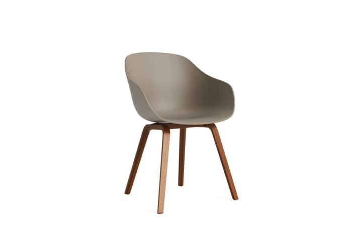 AC108-D153-AA51_AAC 222 khaki 2.0 shell_wb lacquer walnut base.jpg