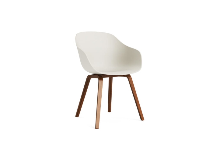 AC108-D156-AA51_AAC 222 melange cream 2.0 shell_wb lacquer walnut base.jpg