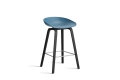 AA001-D135-AA51_AAS 32 H65 azure blue 2.0 shell_black wb laquered oak base_stainless steel footrest.jpg