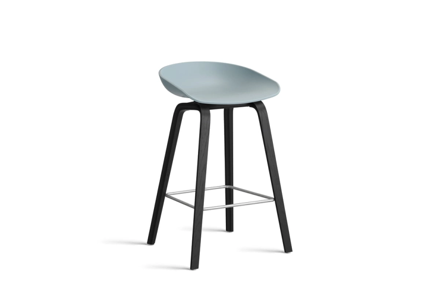 AA001-D162-AA51_AAS 32 H65 dusty blue 2.0 shell_black wb laquered oak base_stainless steel footrest.jpg
