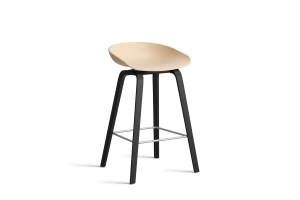 HAY krzesło barowe ABOUT A STOOL AAS32 LOW pale peach 2.0 / czarny dąb