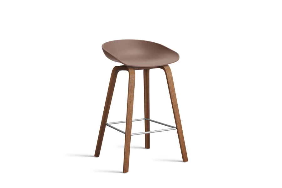 AB244-D147-AA51_AAS 32 H65 soft brick 2.0 shell_wb laquered walnut base_stainless steel footrest.jpg