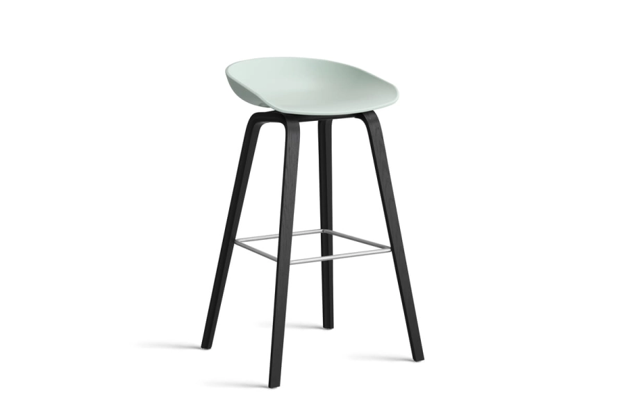 AA004-D162-AA51_AAS 32 H75 dusty blue 2.0 shell_black wb laquered oak base_stainless steel footrest.jpg