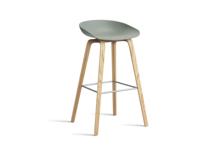 AA006-D144-AA51_AAS 32 H75 fall green 2.0 shell_wb laquered oak base_stainless steel footrest.jpg