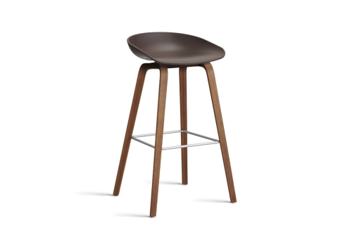AB245-D132-AA51_AAS 32 H75 raisin 2.0 shell_wb laquered walnut base_stainless steel footrest.jpg