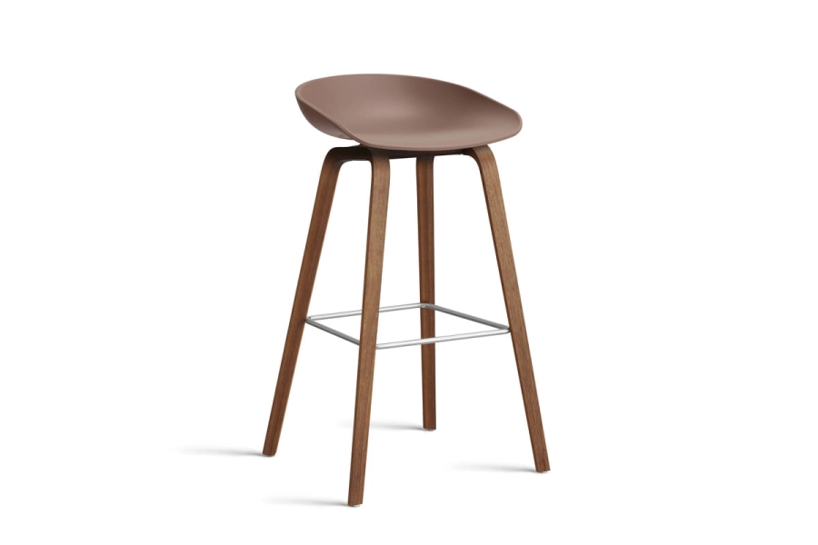 AB245-D147-AA51_AAS 32 H75 soft brick 2.0 shell_wb laquered walnut base_stainless steel footrest.jpg