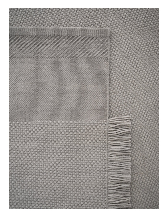 3300520_2_Linie_Design_Silent_Path_Grey_Closeup_03_638072136350000000_1399x1800.jpg