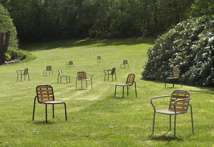 2023_Vig_Chair_Group_06.jpg