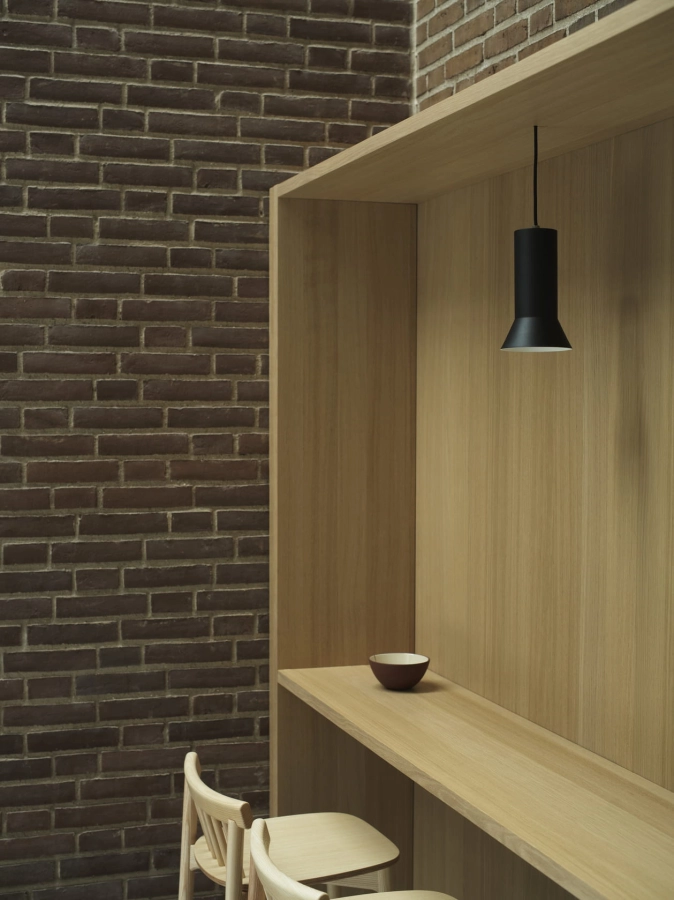 2023_Hat_Lamp_Small_Black_Line_Bowl_Ø15.jpg