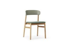 NORMANN COPENHAGEN krzesło tapicerowane HERIT synergy / dąb / przykurzona zieleń