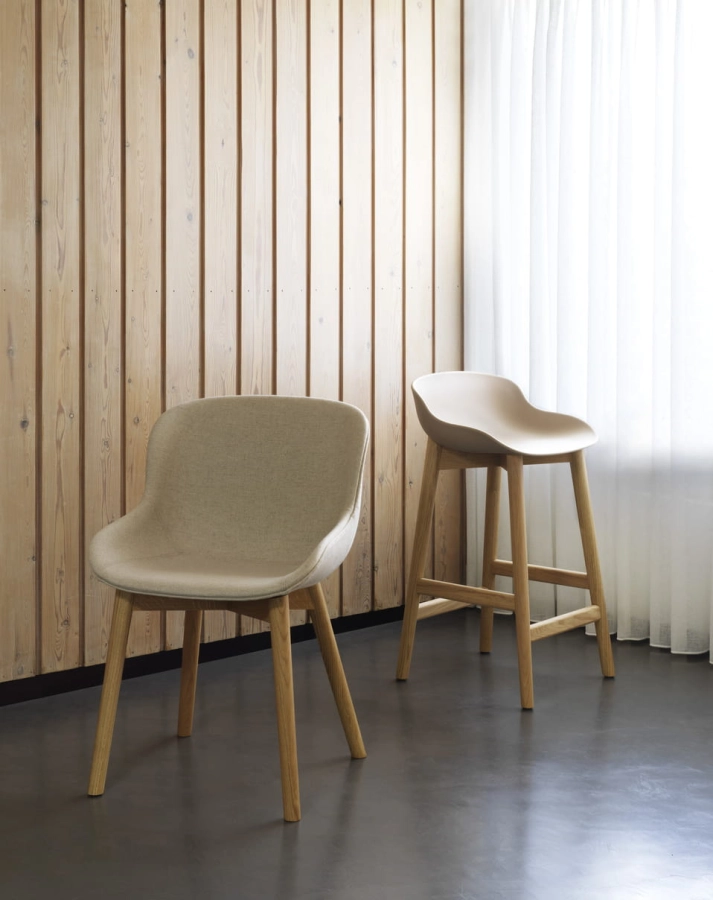2021_Hyg_Chair_Wood_Full_Uph_MLF20_Oak_Hyg_Barstool_Wood_Oak_Sand_01.jpg