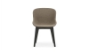 708532_Hyg_Chair_Full_Uph_LDS32_Black_Oak_02.jpg
