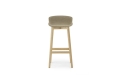 709512_Hyg_Barstool_75cm_Front_Uph_Sand_LDS32_Oak_02.jpg
