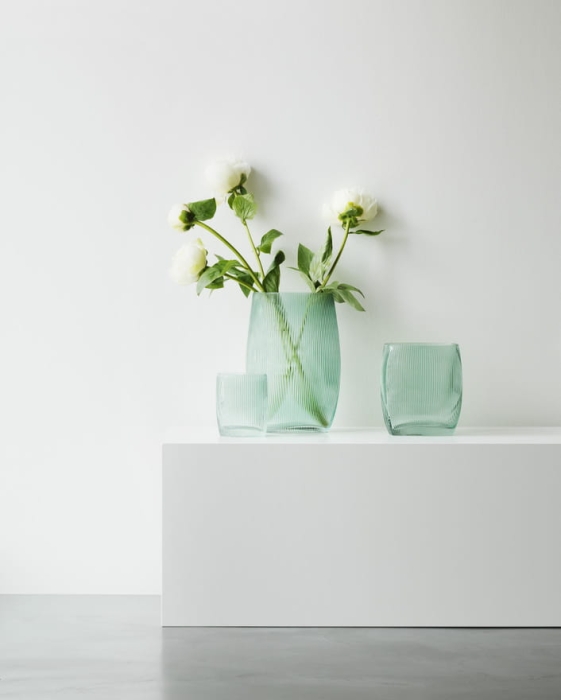 2021_Tide_Vase_Group_01.jpg