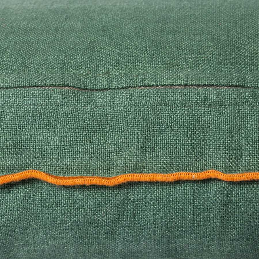 TKU2147 LR C 01.jpg