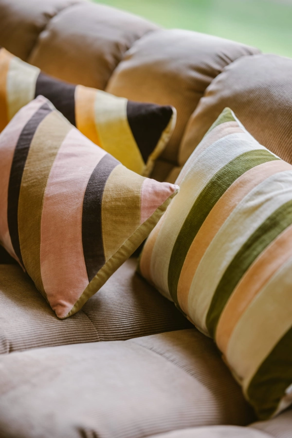 2324 Collection Hkliving Shoot 2 LR 048.jpg