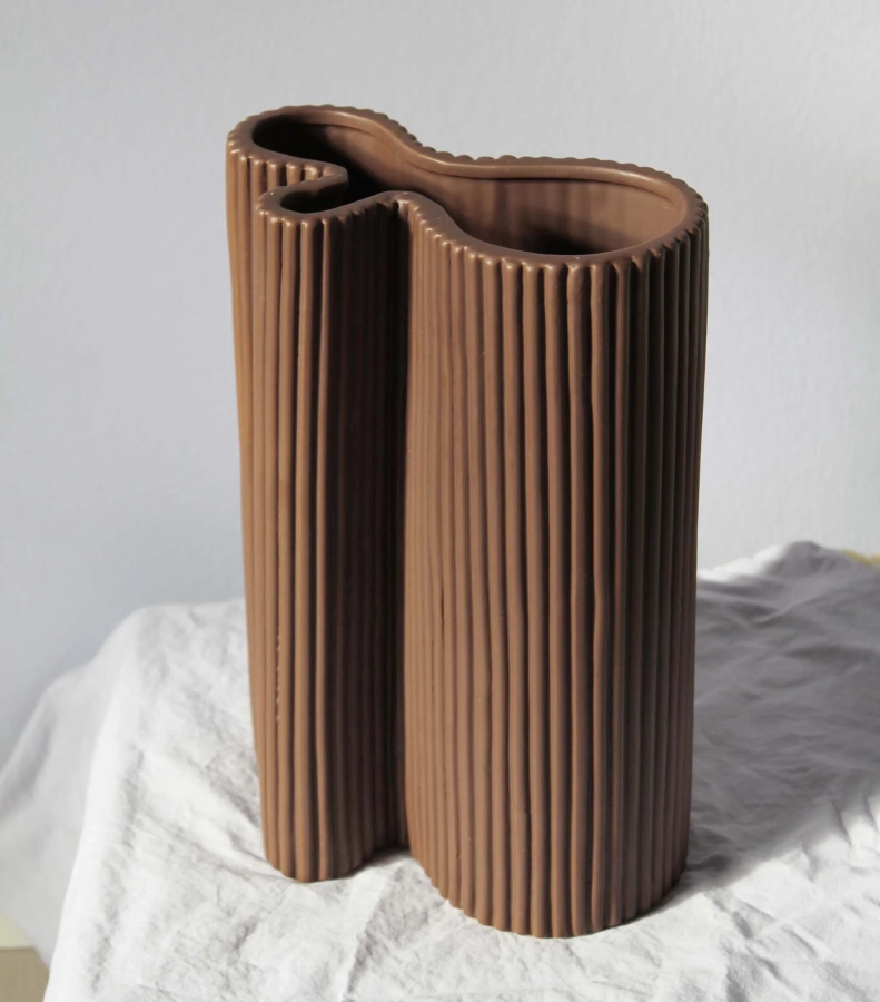 wrap-vase-brun-100102-29764657840337.jpg.webp