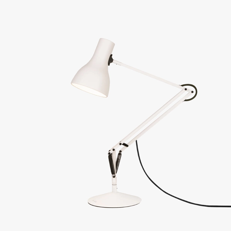 PS6_Desk_Lamp_1.jpg