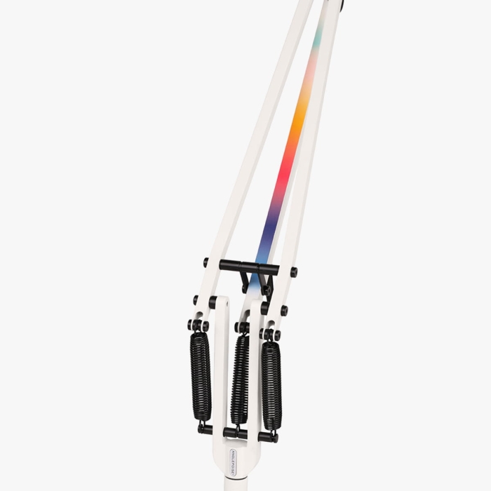 PS6_Desk_Lamp_5.jpg