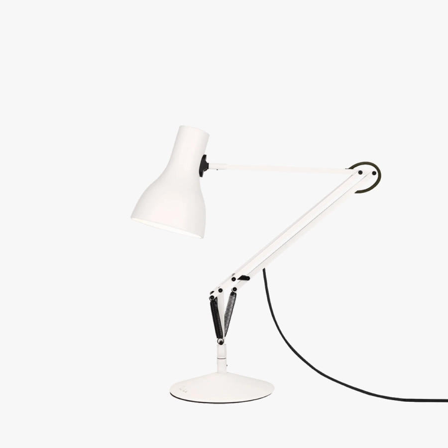 PS6_Desk_Lamp_3.jpg