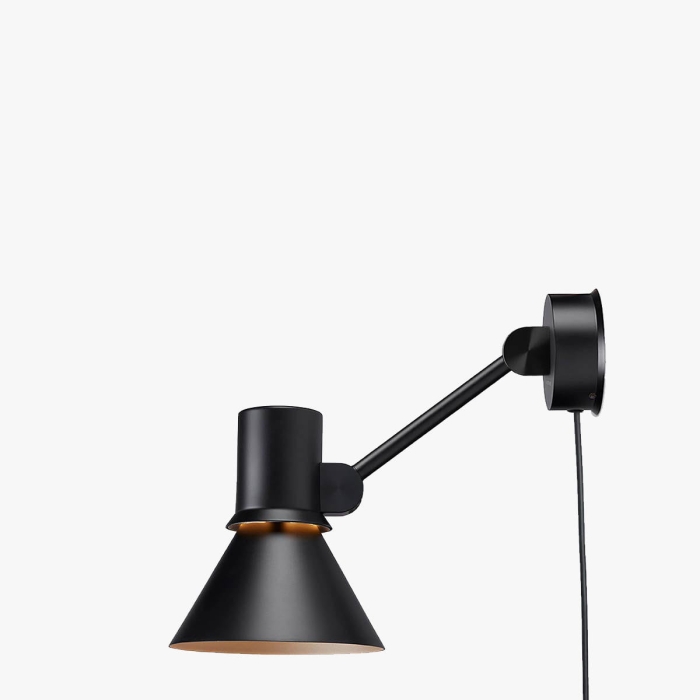 t80-wall-light-w2-black-cable-1200x1200-1.jpg