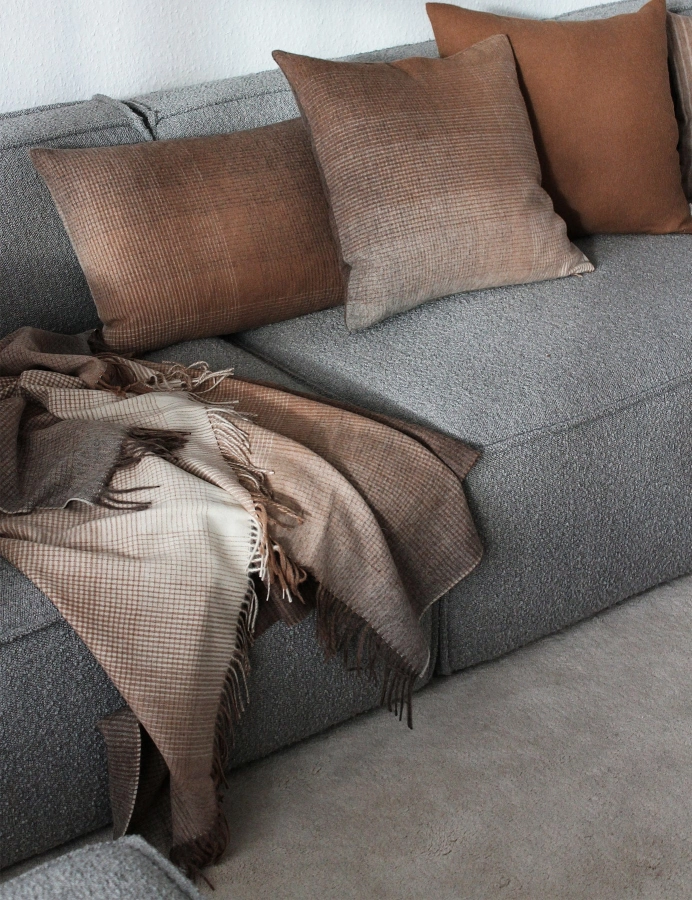 Horizon_cushion_cover_40x60_cm-Cushion-90003-Camel-8_49edf707-055f-4349-a773-2646ac94bf76_1800x1800.jpg