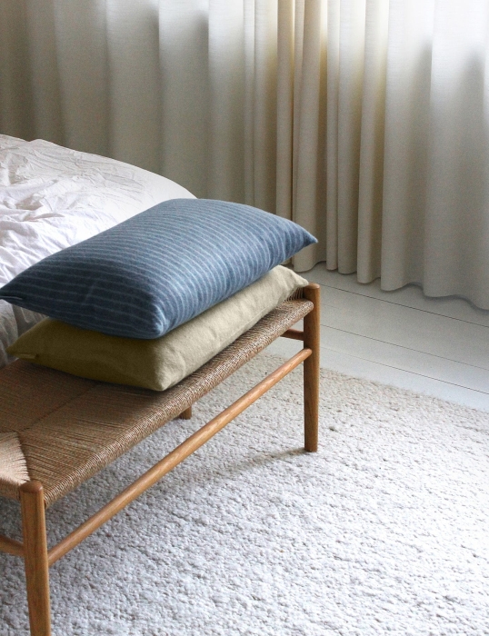 Stripes_cushion_cover_40x60cm-Cushion-90004-Mirage_blue-10_1800x1800.jpg