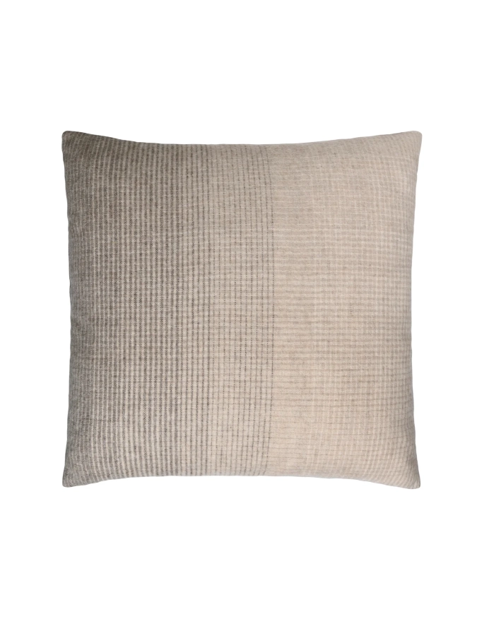 Horizon_cushion_cover_50x50_cm-Cushion-96003-Brown-6_1800x1800.webp