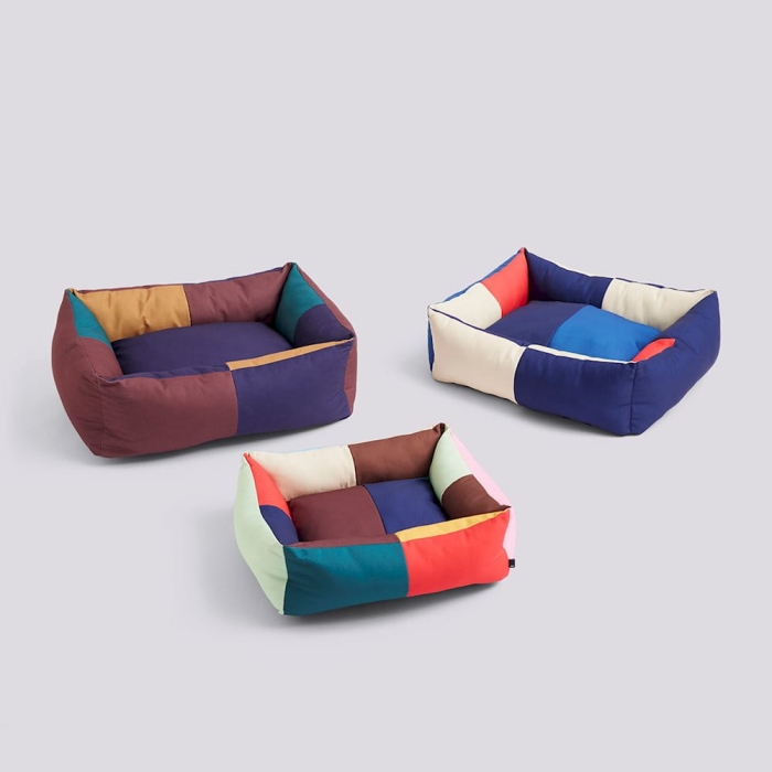 hay-dogs-bed_model-2.jpg