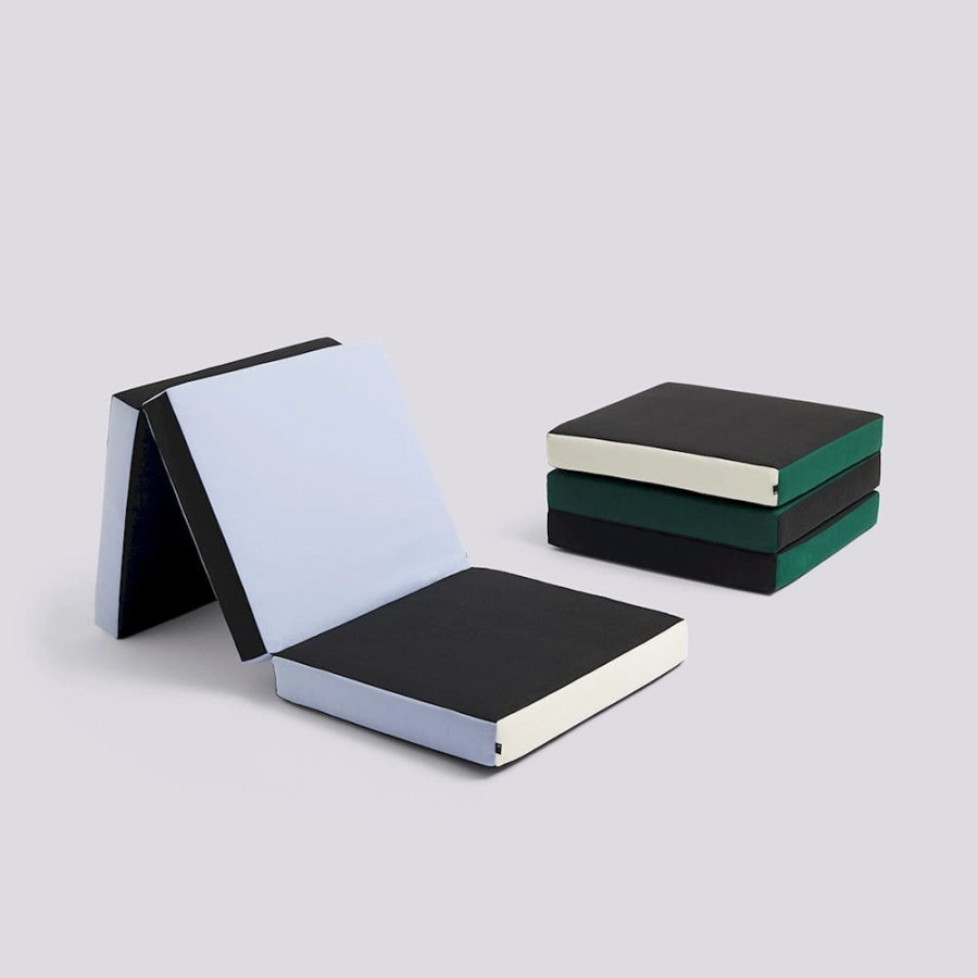 3-fold-mattress_model-2.jpg