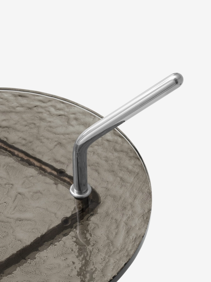 Halten SH9_Smoked Glass w. Polished stainless steel_detail.jpg