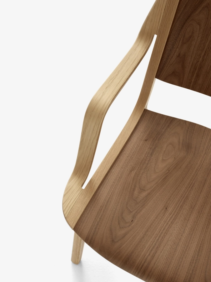 AX HM11_Lacquered Oak &amp; Walnut_Detail_Seat.jpg
