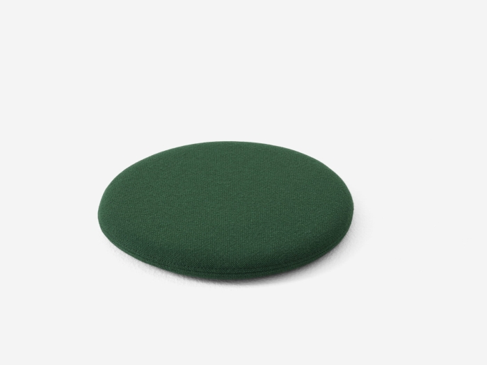 Wire Stool VP11_Hallingdal 944 Seat Pad.jpg