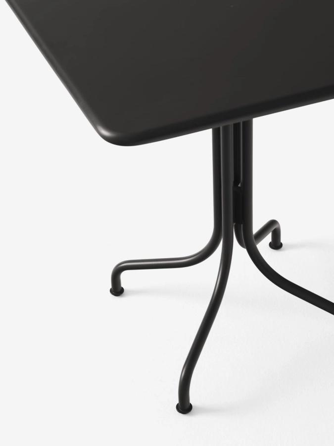 Thorvald SC97_Warm Black_detail.jpg
