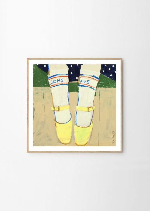Aliya_Abs_On_The_Jetty_Frame_Oak_Low_Res.jpg