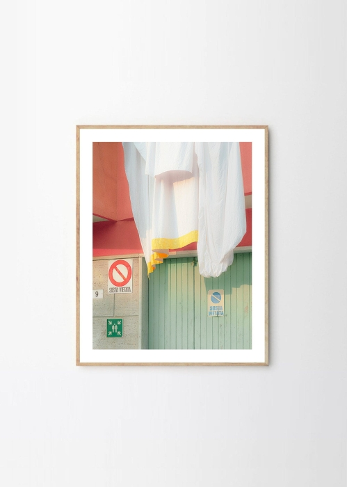 Lee_Burnett_Camogli_Frame_Oak_Low_Res.jpg