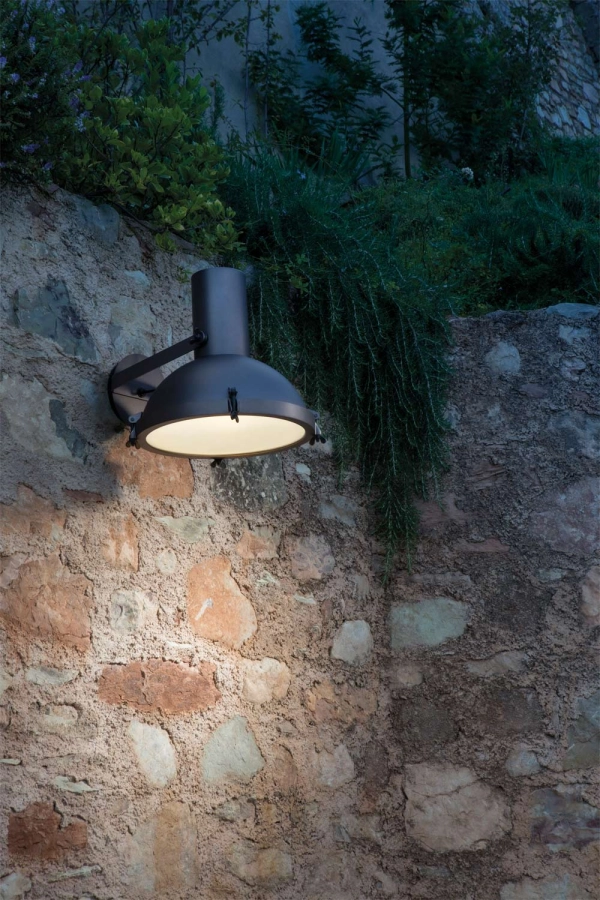 projecteur-365-ip54-detail-outdoor-moka.jpg