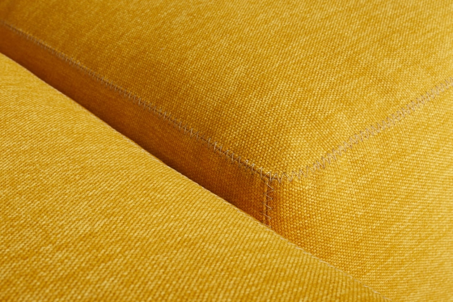 AG89-02BQ-A08_Mags Soft 3 Seater comb 10 left low armrest Metaphor 033_beige stitchingdetail 01.jpg