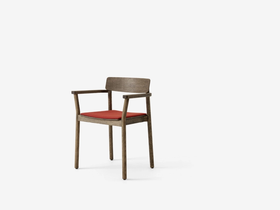 Betty TK11_Smoked oak w. Fiord 0571_angled front.jpg